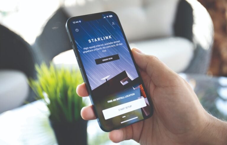 phone attempting to get connectivity